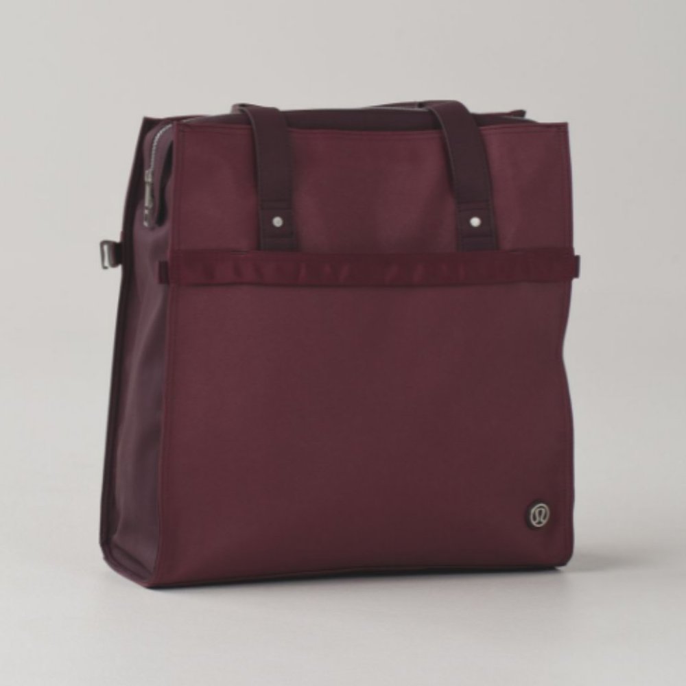 COPY - Lulemon Follow Your Bliss Bag in Wineberry